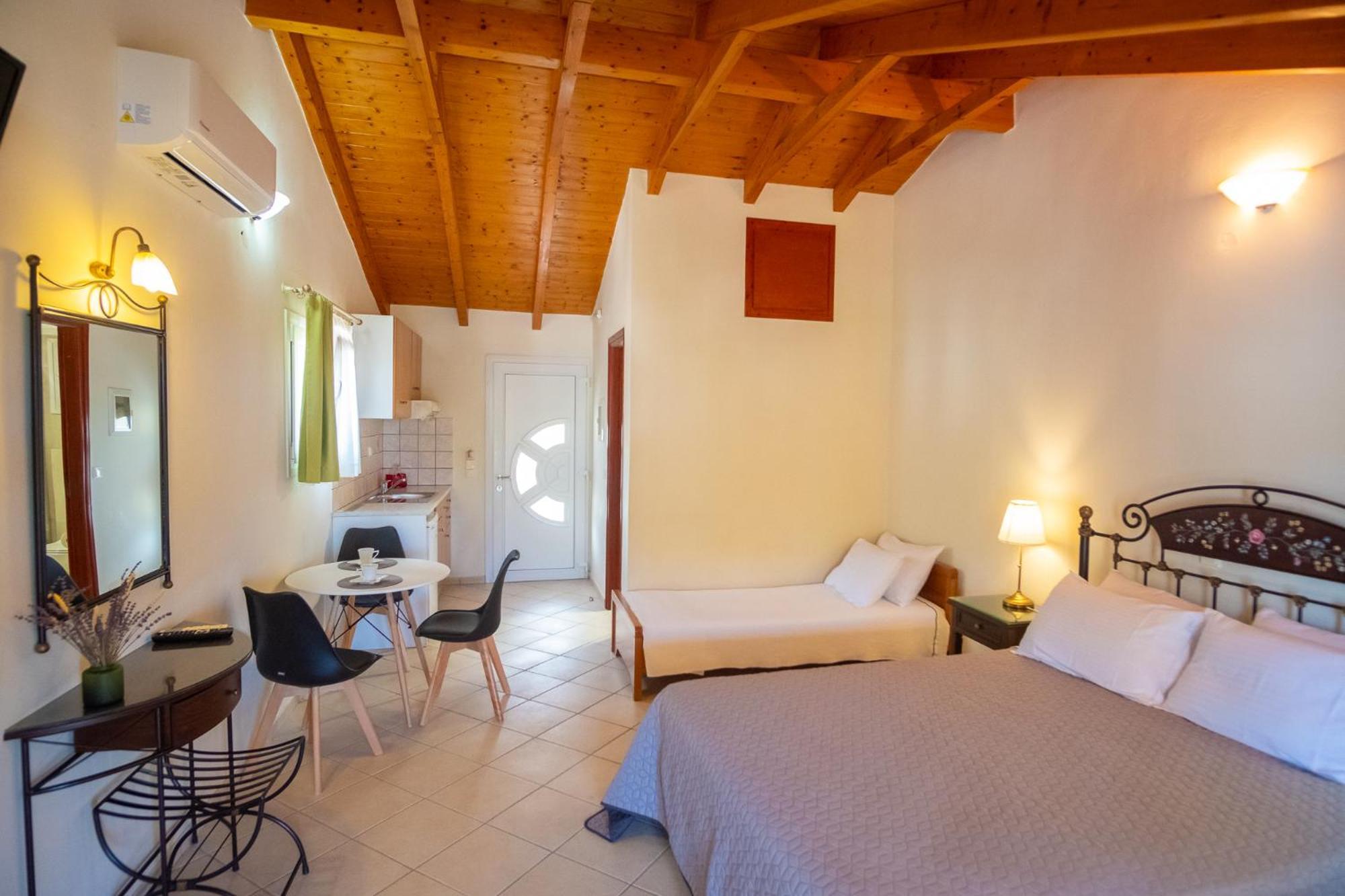 Rousis Studios Parga Buitenkant foto